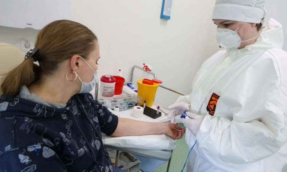 Ρωσία: Τέλος του έτους οι εμβολιασμοί των ομάδων υψηλού κινδύνου